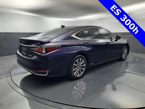 2022 Lexus ES 300h 300H
