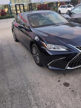 2022 Lexus ES 300h 300H