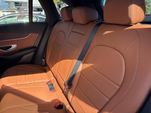 2021 Mercedes-Benz GLC 300 Base