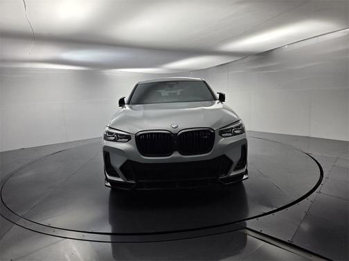 2023 BMW X4 M40i