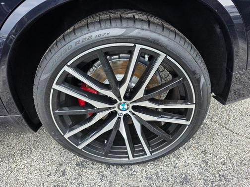 Carbon Black Metallic 2026 BMW X5 M60i