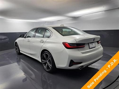 2022 BMW 330 i