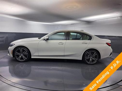 2022 BMW 330 i