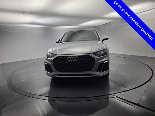 2023 Audi Q5 45 S line quattro Premium