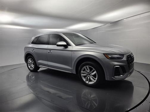 2023 Audi Q5 45 S line quattro Premium