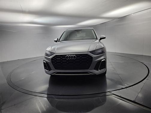 2023 Audi Q5 45 S line quattro Premium