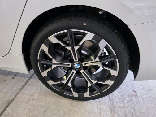 Alpine White 2026 BMW X5 sDrive40i