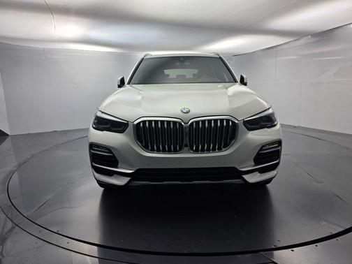 Mineral White Metallic 2020 BMW X5 xDrive40i
