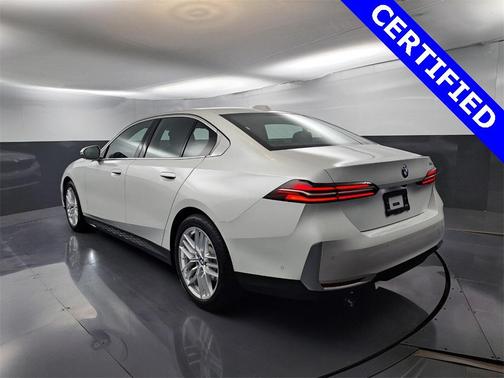2025 BMW 530 i
