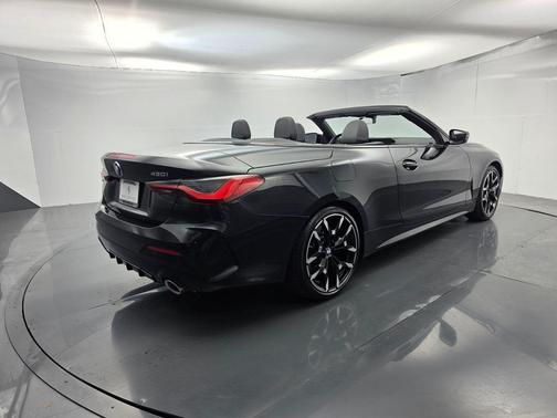 Black Sapphire Metallic 2026 BMW 430 i