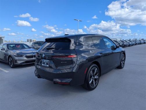 2026 BMW iX xDrive45