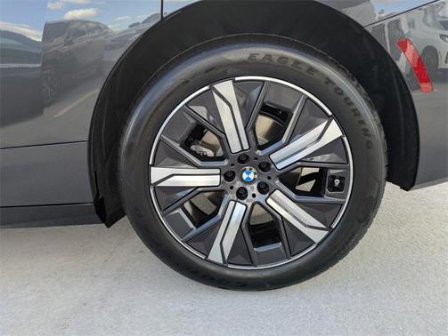 2026 BMW iX xDrive45