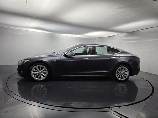 2016 Tesla Model S 90D