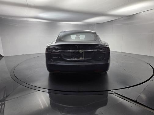 2016 Tesla Model S 90D