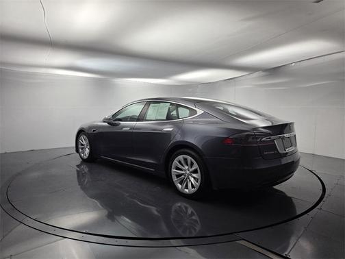 2016 Tesla Model S 90D