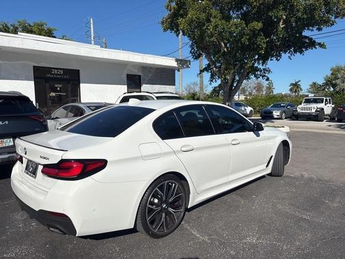 2023 BMW 530 i
