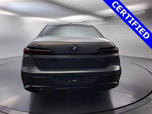 2023 BMW 760 760i xDrive