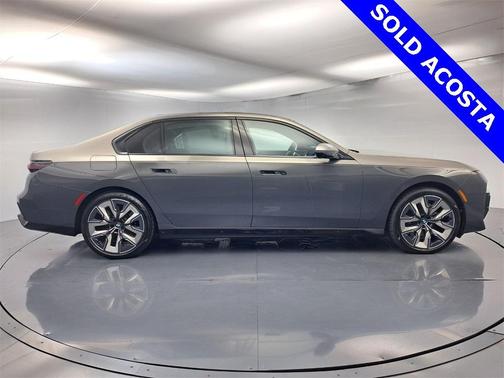 2023 BMW 760 760i xDrive