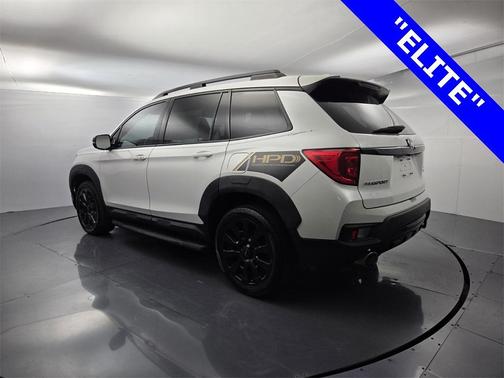 2023 Honda Passport Elite