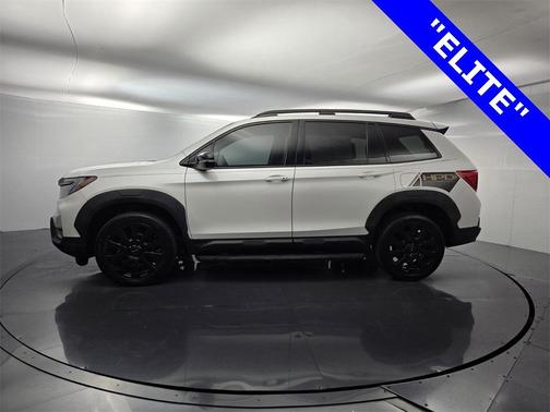 2023 Honda Passport Elite