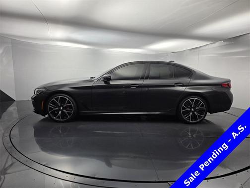 2022 BMW 540 i
