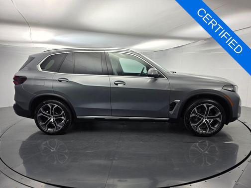 Skyscraper Gray Metallic 2024 BMW X5 sDrive40i