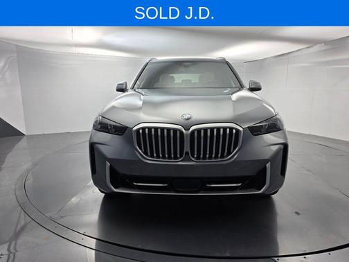 Skyscraper Gray Metallic 2024 BMW X5 sDrive40i