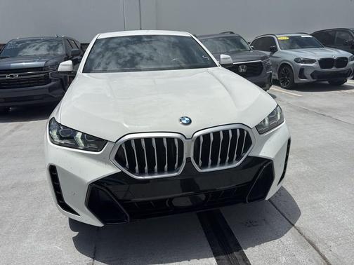 Alpine White 2025 BMW X6 xDrive40i