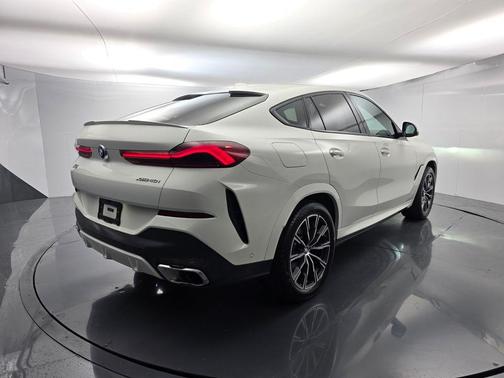 Alpine White 2025 BMW X6 xDrive40i