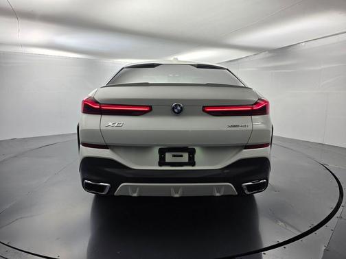 Alpine White 2025 BMW X6 xDrive40i
