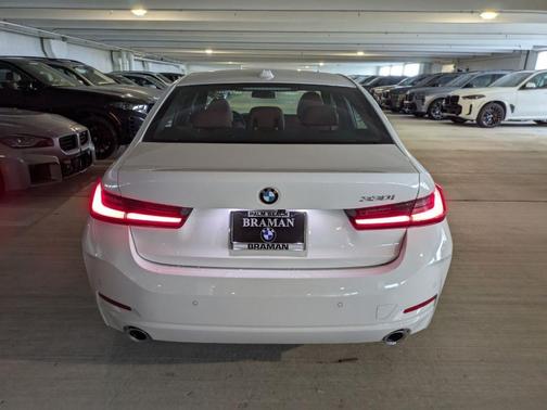 Mineral White Metallic 2026 BMW 330 i NA