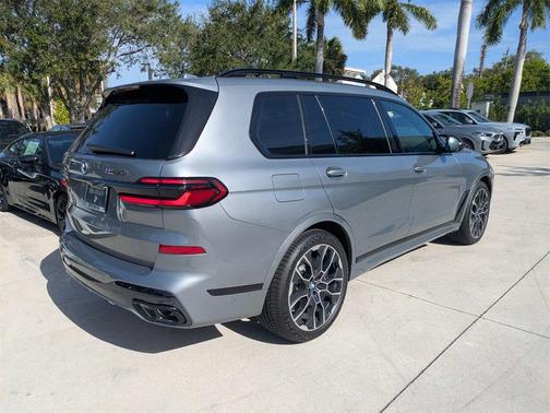 2026 BMW X7 M60i