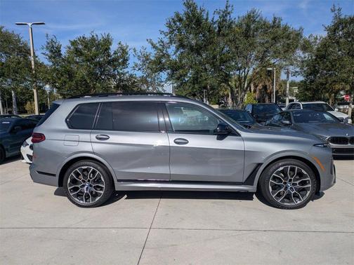 2026 BMW X7 M60i