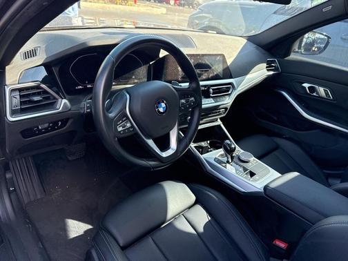 2022 BMW 330 i