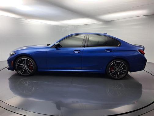 2023 BMW 330 i