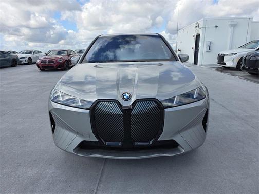 2026 BMW iX xDrive45