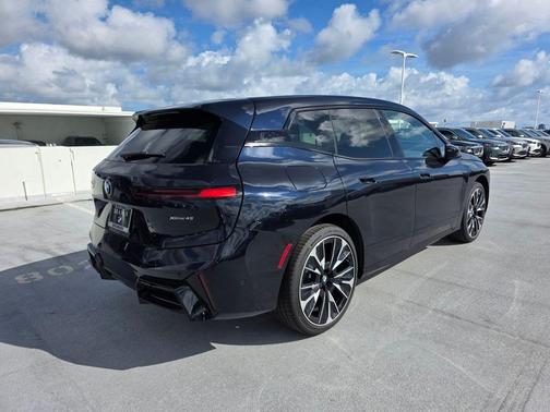 2026 BMW iX xDrive45