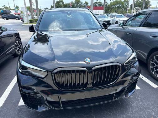 Carbon Black Metallic 2023 BMW X5 xDrive40i