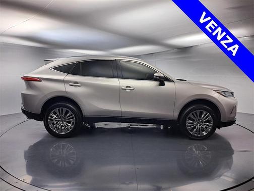 2022 Toyota Venza
