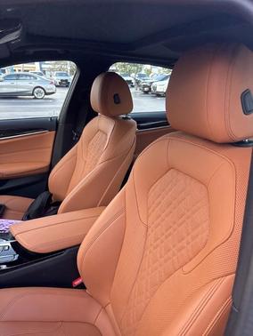 Alpine White 2023 BMW 540 i