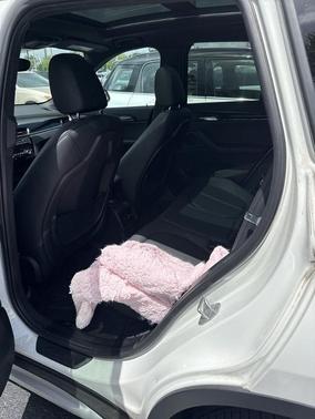 Alpine White 2022 BMW X1 sDrive28i