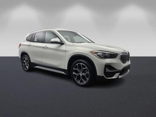 Alpine White 2022 BMW X1 sDrive28i