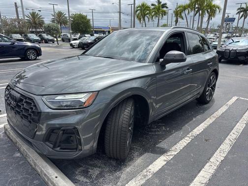 Daytona Gray Pearl Effect 2021 Audi SQ5 3.0T Premium Plus