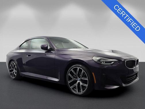 Metallic 2024 BMW 230 i