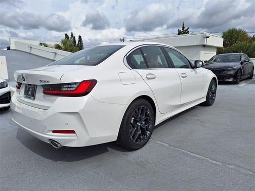 2025 BMW 330 i