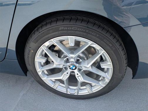 2025 BMW 330 i