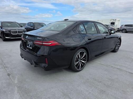 Black Sapphire Metallic 2026 BMW 530 i