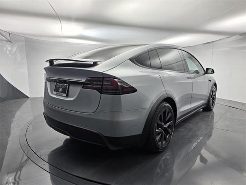 2024 Tesla Model X Base