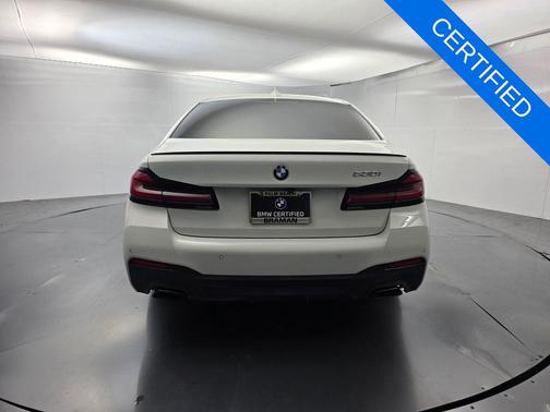 Alpine White 2023 BMW 530 i