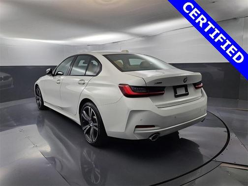 2023 BMW 330 i xDrive